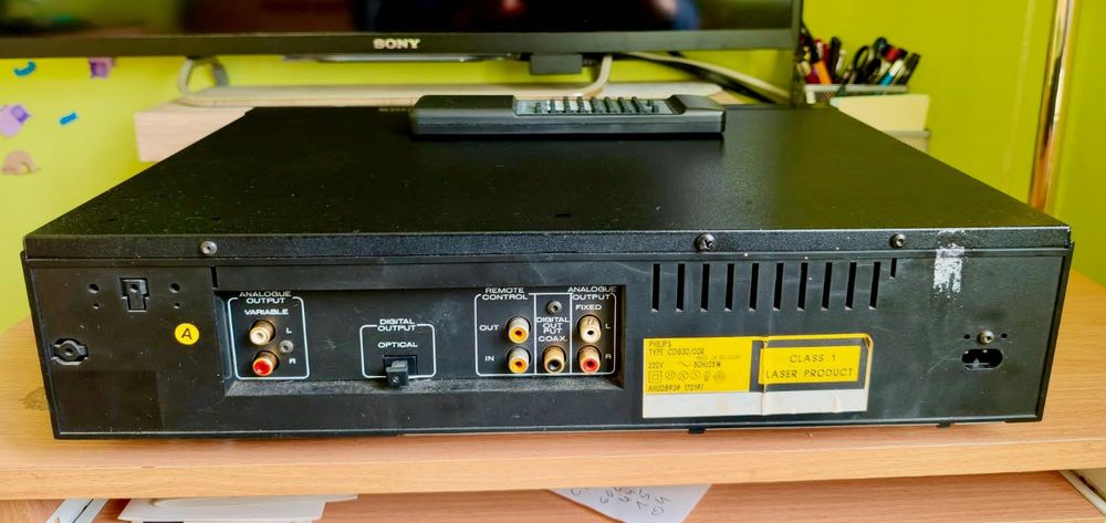 Odtwarzacz Philips CD 830