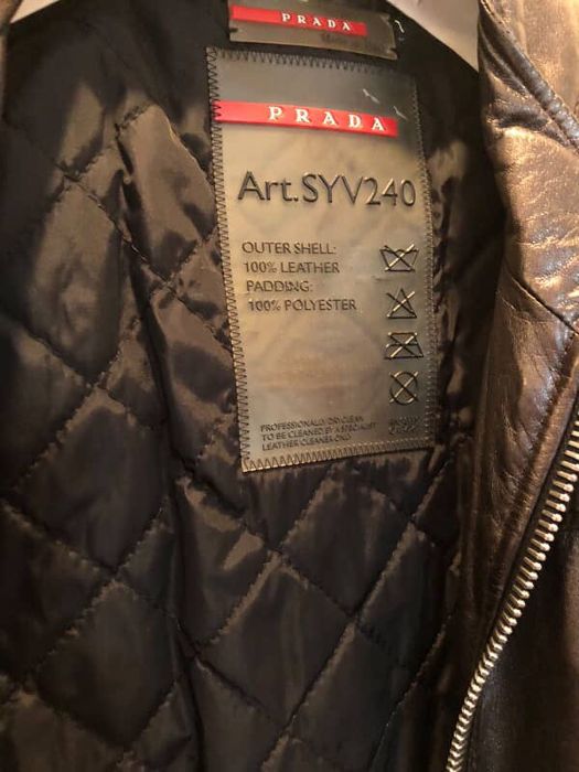 Оригінальна шкіряна куртка Prada