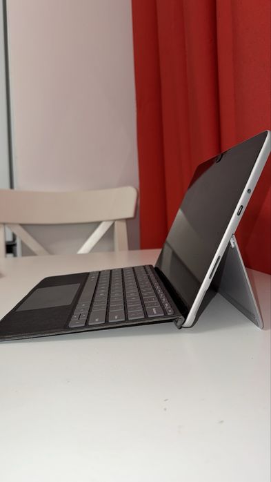 Tablet Microsoft Surface GO 2 8GB 128GB 2w1
