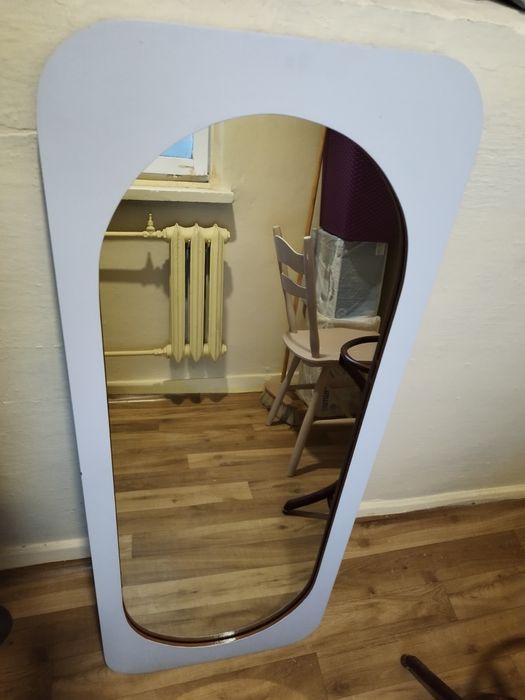 Lustro do przedpokoju na wieszaku