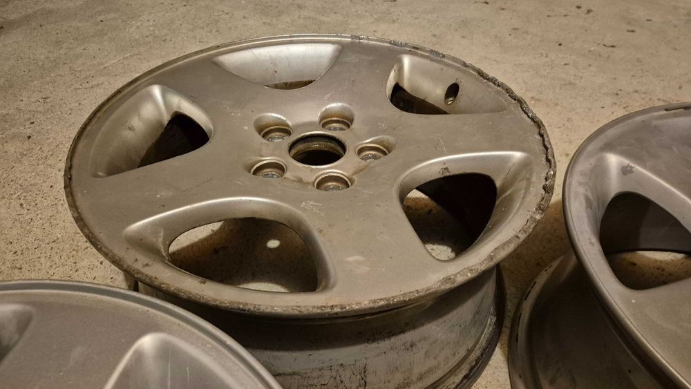 Jantes Originais SPORT AUDI 16" -5x112-ET45-7Jx16"- ref: 8D0.601025C