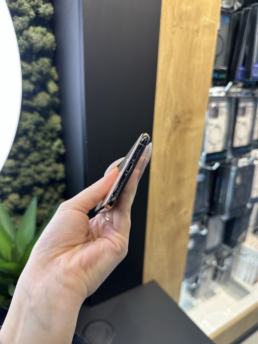 Used iPhone XS 64 gb (Gold)