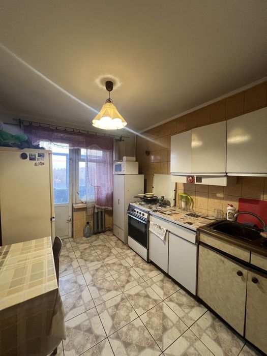 Ізольована кімната для дівчини