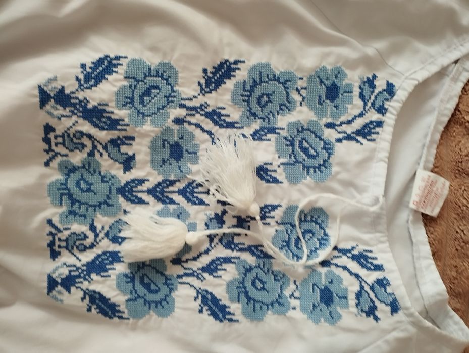 Гарні вишиванки для пари