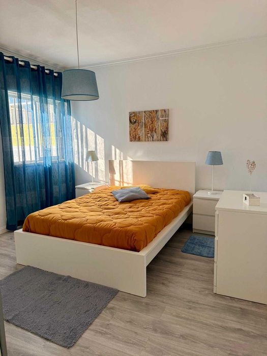 Apartamento mobilado e equipado com eletrodomésticos nos Moinhos da  Funcheira-Amadora