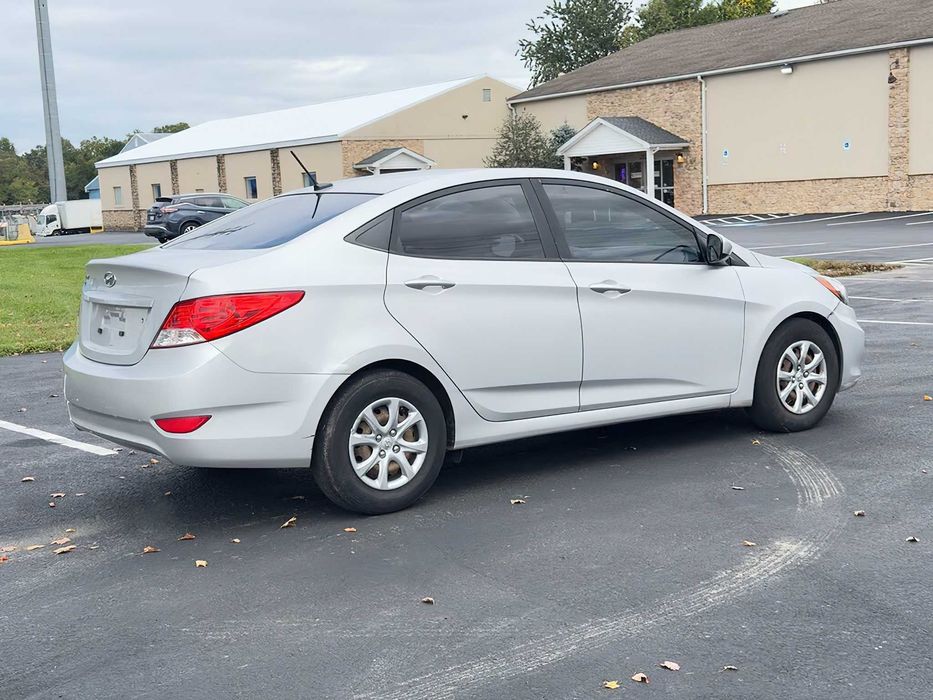 Hyundai Accent      2015