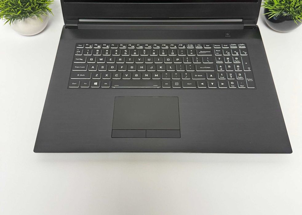 Ігровий ноутбук Clevo 17 i7-9750H 6ядер/RTX 2060 6gb/32gb ddr4/512gb ssd + 1TB HDD/17’3 Full HD IPS 144Hz