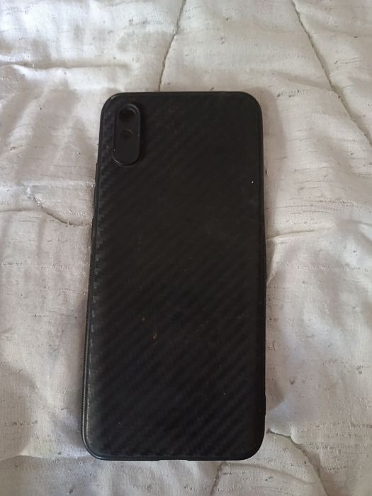 Смартфон Redmi 9A з чехлом