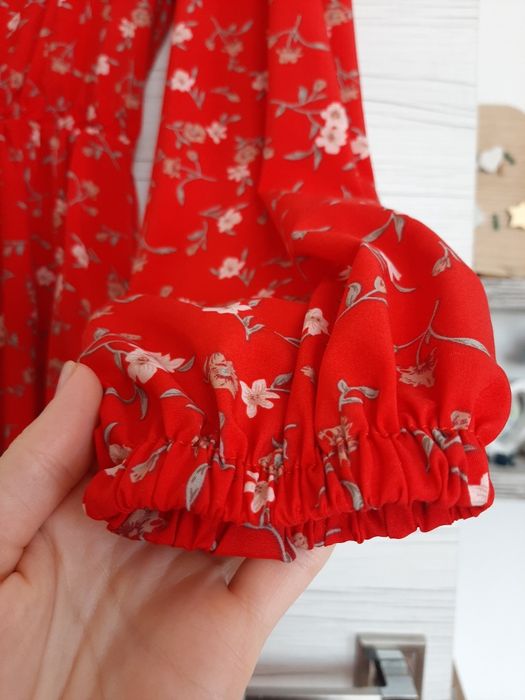 Плаття                        .