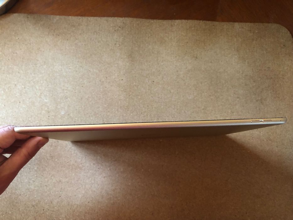 Apple iPad Pro 12,9” (2015) 32GB Wi‑Fi Złoty + akcesoria, stan bdb