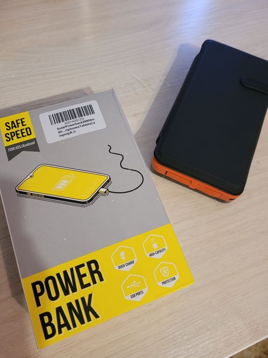 Elzle Solar Power Bank 26800MАч, сонячний заряд з 4 сонячними панелями