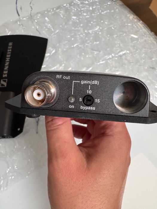 Sennheiser A 3700 Aktywna antena kierunkowa 470 - 866 Mhz