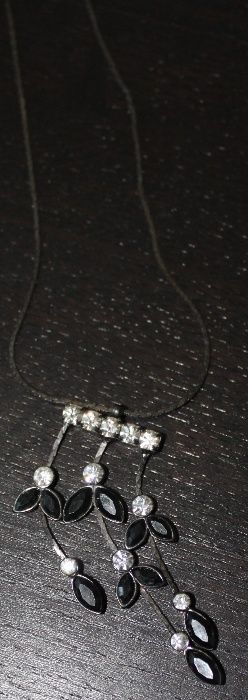 Conjunto Brincos + Fio Bijou Brigitte