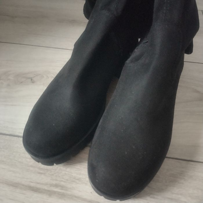 Черевики чорні весняні