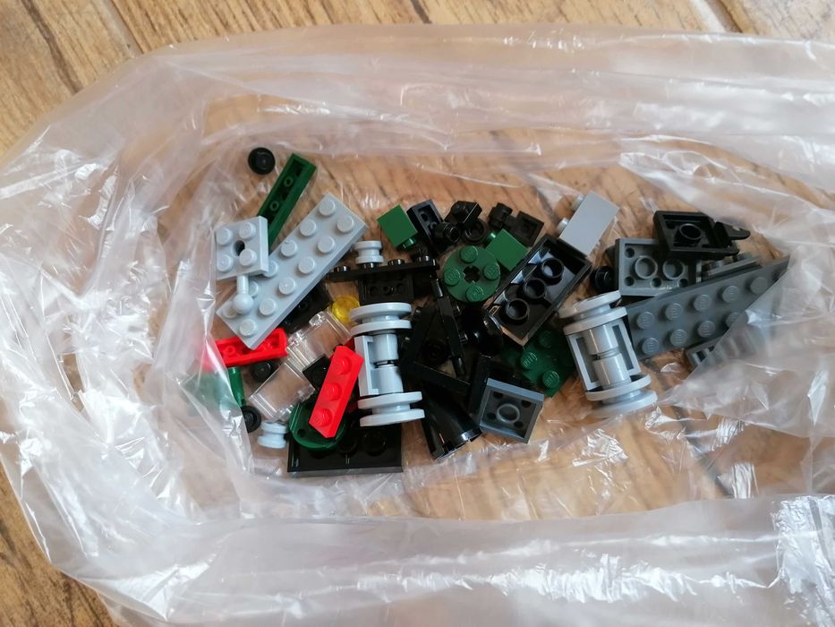 LEGO 31015 Creator 3w1 - Szmaragdowy Ekspres