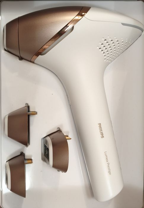 Depilator Philips Lumea BRI956