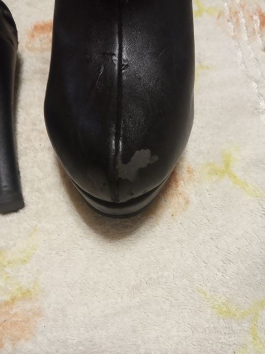 Продам. Ботинки женские. T. TACCARDI.