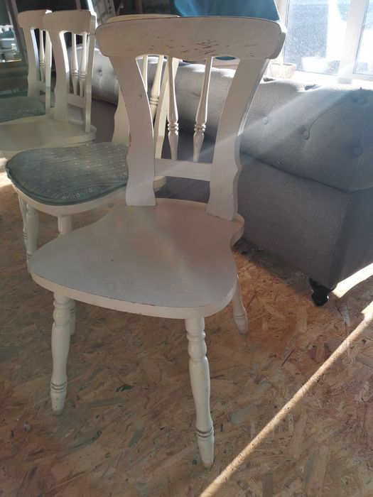 Śliczne dębowe krzesła 4szt.