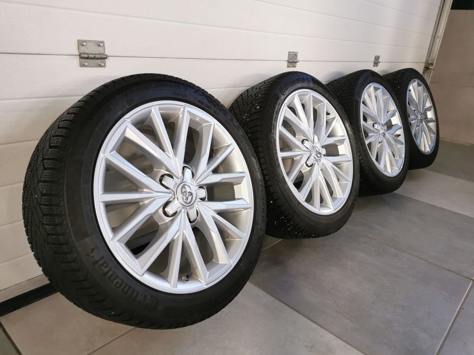 Koła zimowe 17 toyota Corolla auris 5x114 225/45/17 CONTINENTAL