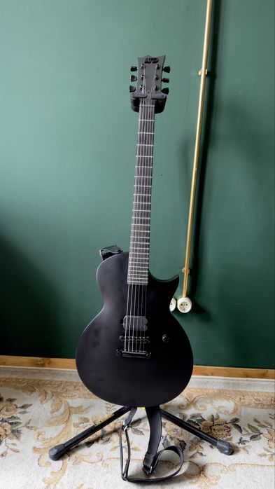 Guitarra ESP Black Metal