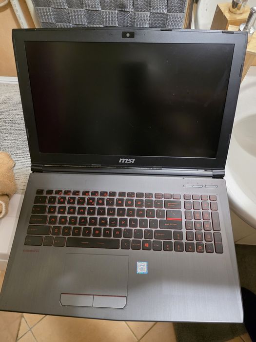 msi gv62 7rd polecam