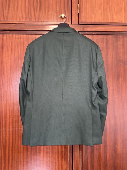 Fato verde para baile e casamento usado apenas 1 vez