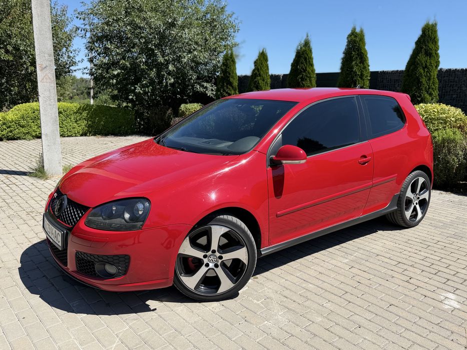 Volkswagen Golf GTI 2.0