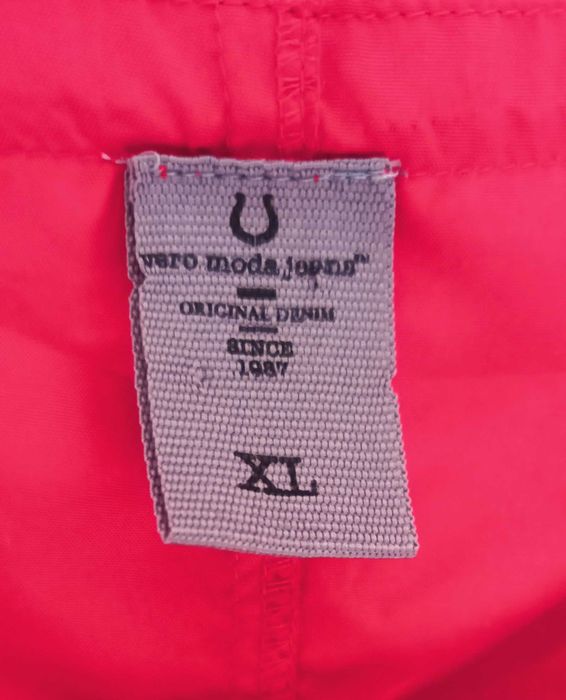 Bluzka Vero Moda  na regulowanych ramiączkach roz. XL