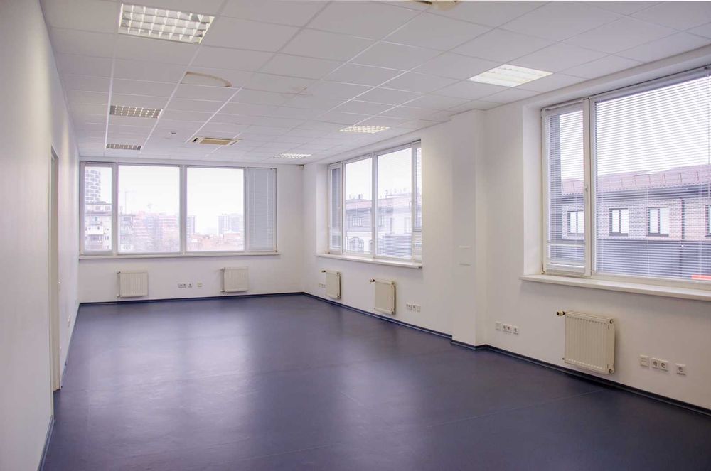 Оренда офісу 363 м² у БЦ  «Ділове містечко», вул. Пимоненка, 13