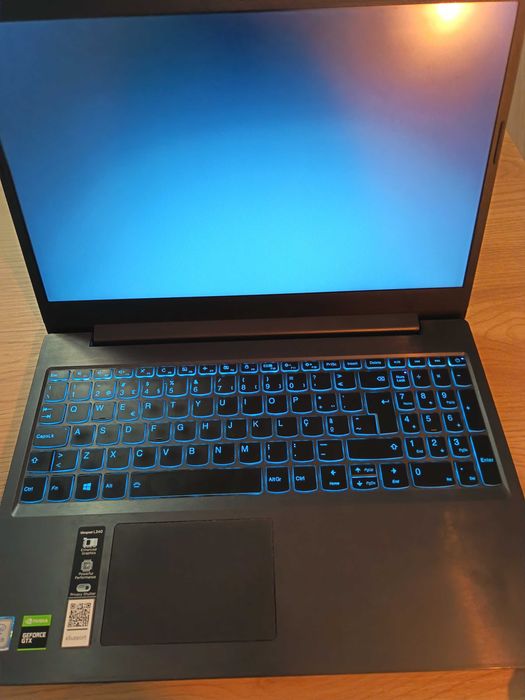 Portátil Lenovo L340