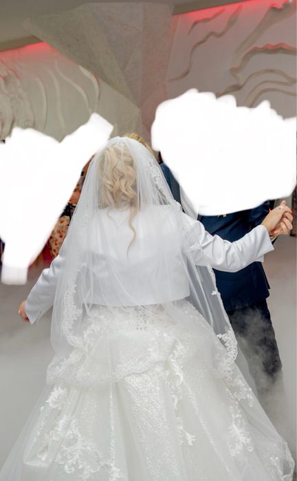 Suknia ślubna NORA NAVIANO