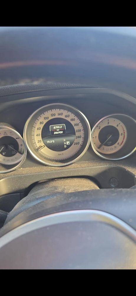 Mercedes-Benz E 300 Bluetec Hybrid Avantgarde