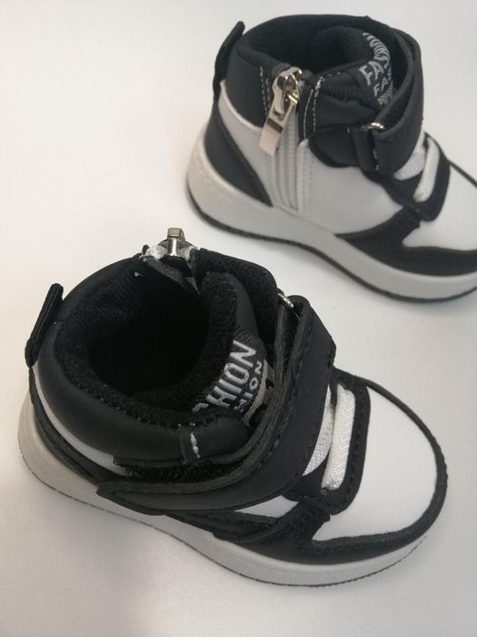 Кросівки, хайтопи черевики 20 розмір