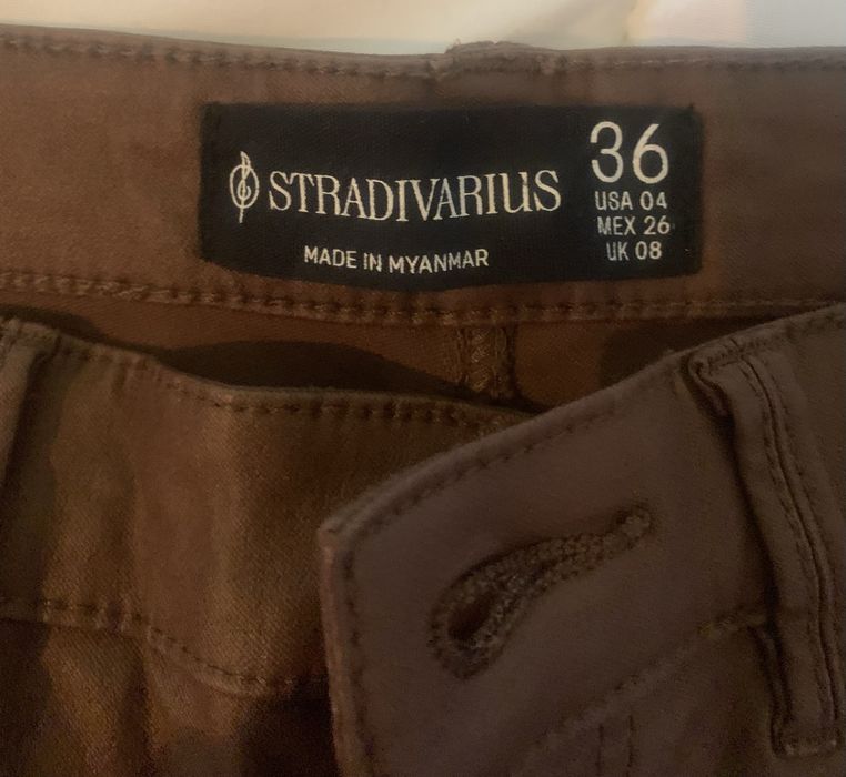 Calças Stradivarius