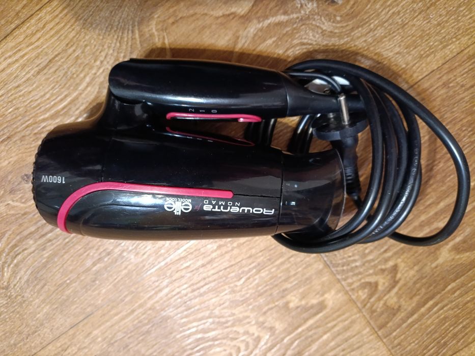 Фен Rоwenta Nomad Elite 1600 W на запчасти двигатель работает