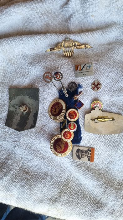 Pins de lapela muito bons