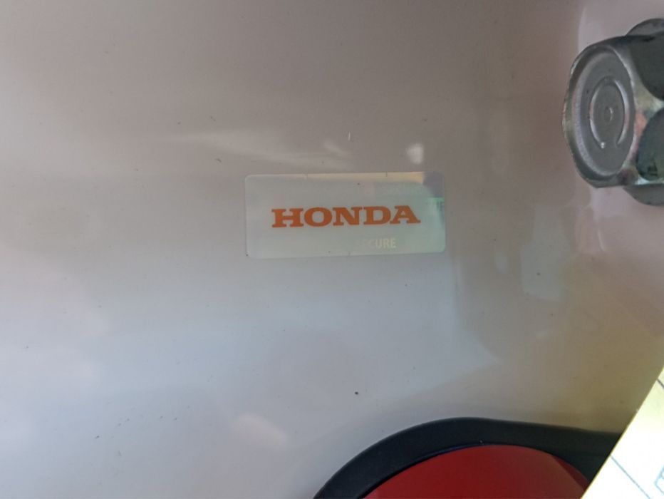 Генератор Honda 5-5,6кВт/220 электростанция AYERBE 6000 AVR Испания