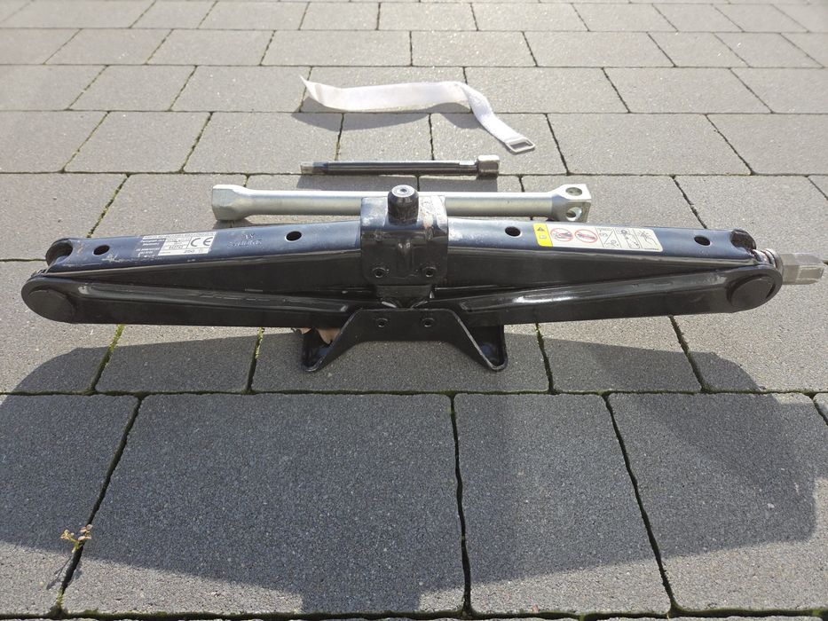 Lewarek podnośnik Citroen Jumper