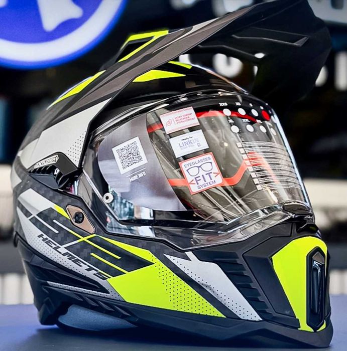 Capacete NOVO LS2 Explorer Carbon Focus Matt (35% DESCONTO) Tam XS