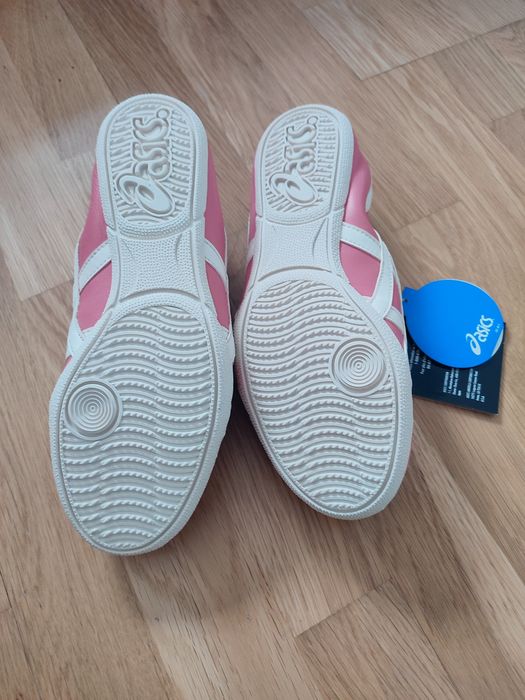 Buty sportowe / trampki Asics r. 34 - Nowe i Wygodne