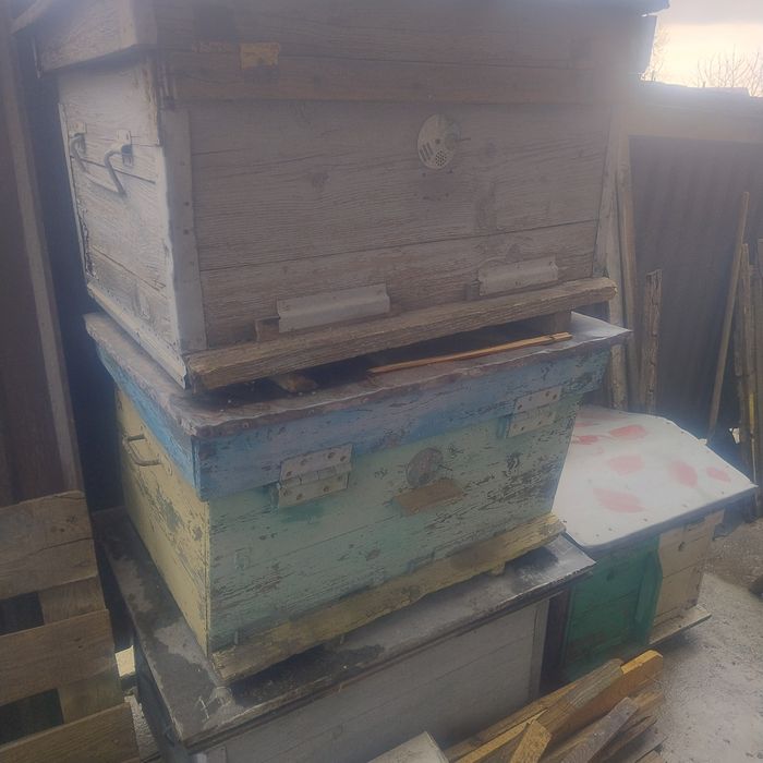 Продам Улики лежаки и корпусные