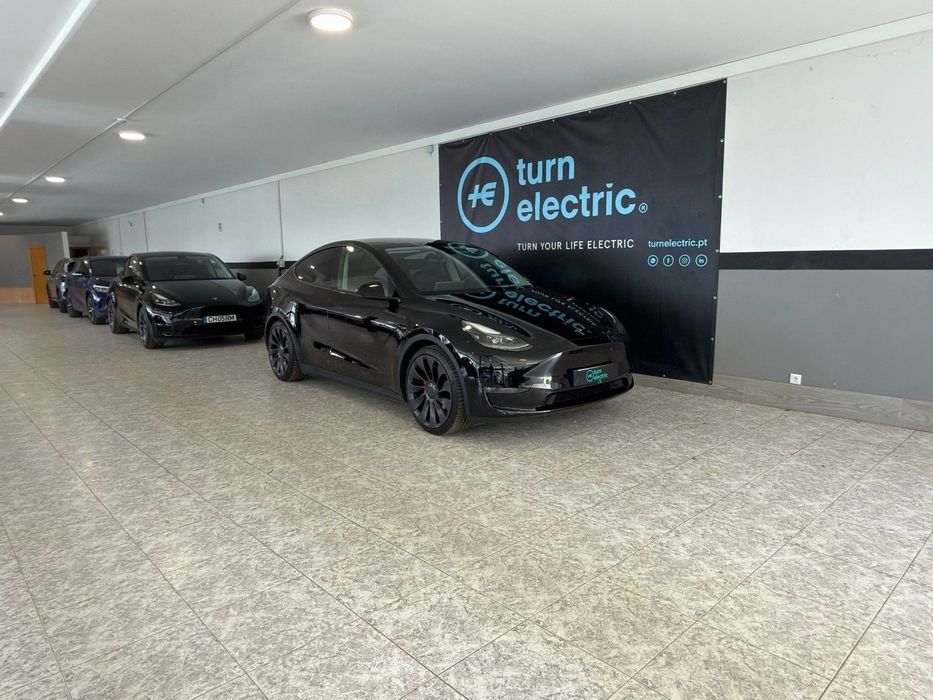 Tesla Model Y Performance Dual Motor AWD