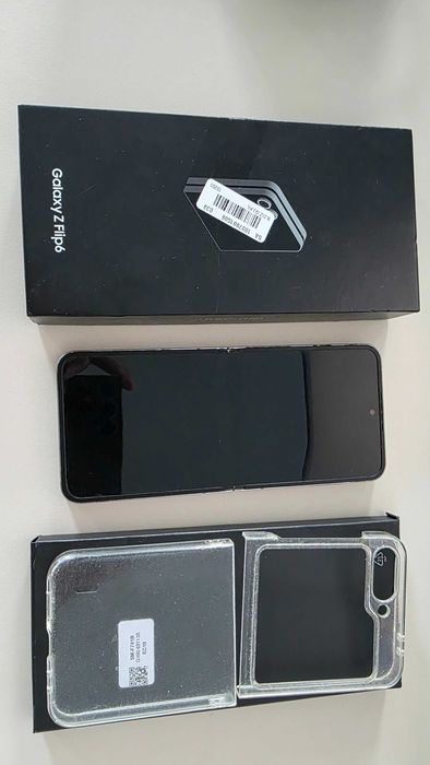 Samsung Galaxy Z Flip 6 Uszkodzony ekran Wrocław Wrocław Psie Pole • OLX.pl
