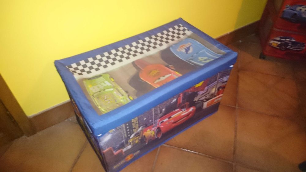 Conjunto de mobília "Carros"