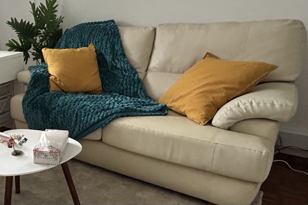 Sofá de dois lugares