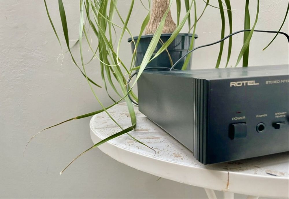 Amplificador Rotel RA-931