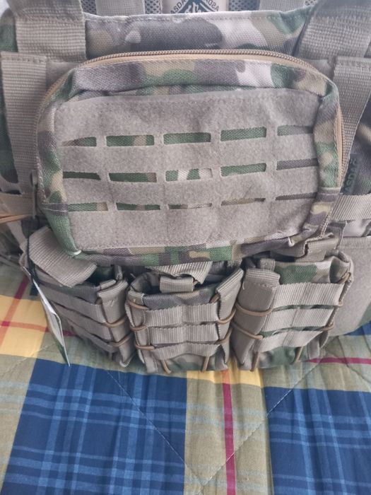 Плитоноска з магазинами