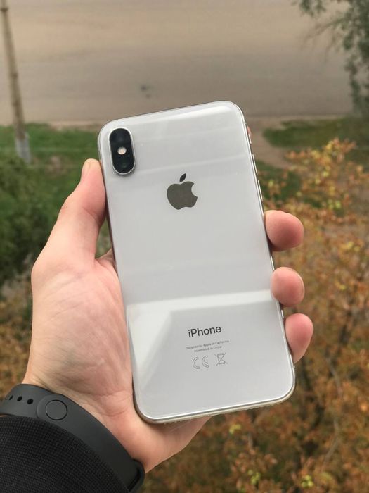 iPhone X 256 гб