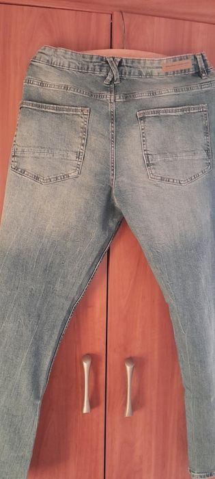 Nowe spodnie jeansowe