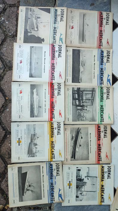 Lote 75 Revistas antigas Jornal da Marinha Mercante